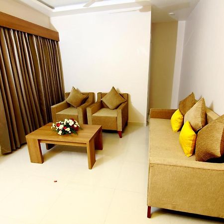 Hotel Panacea Ventures Коллам Экстерьер фото