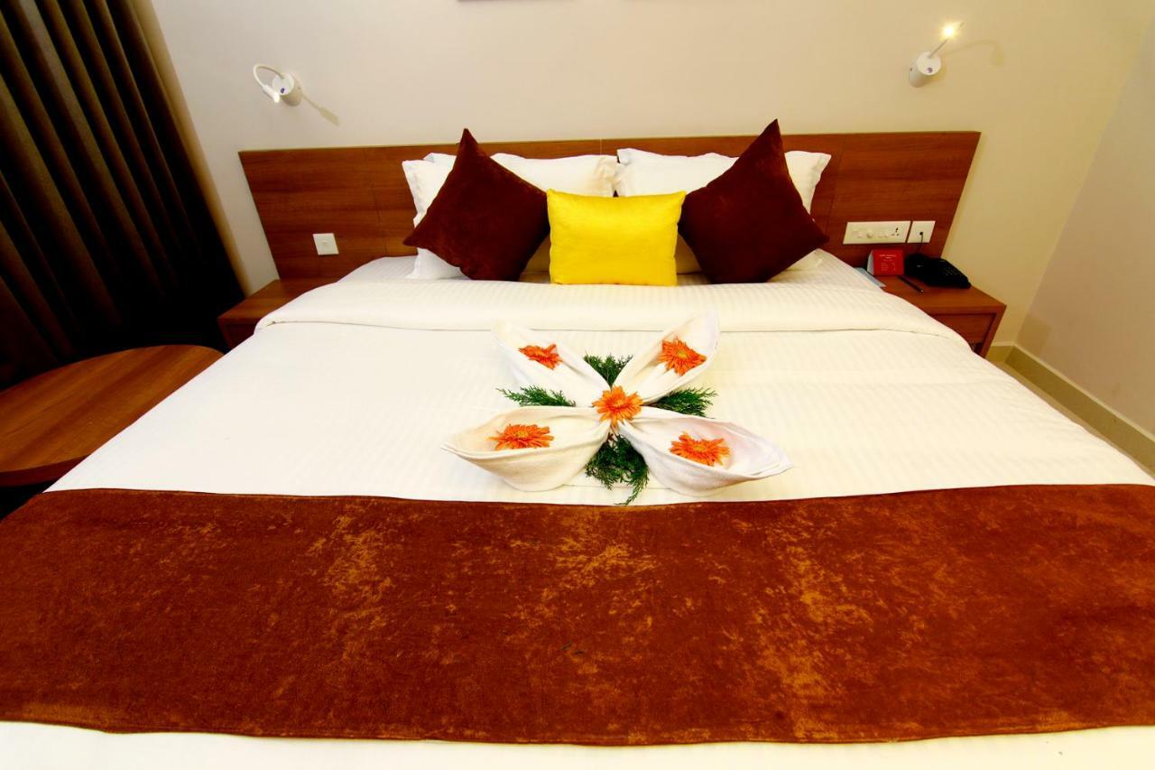 Hotel Panacea Ventures Коллам Экстерьер фото