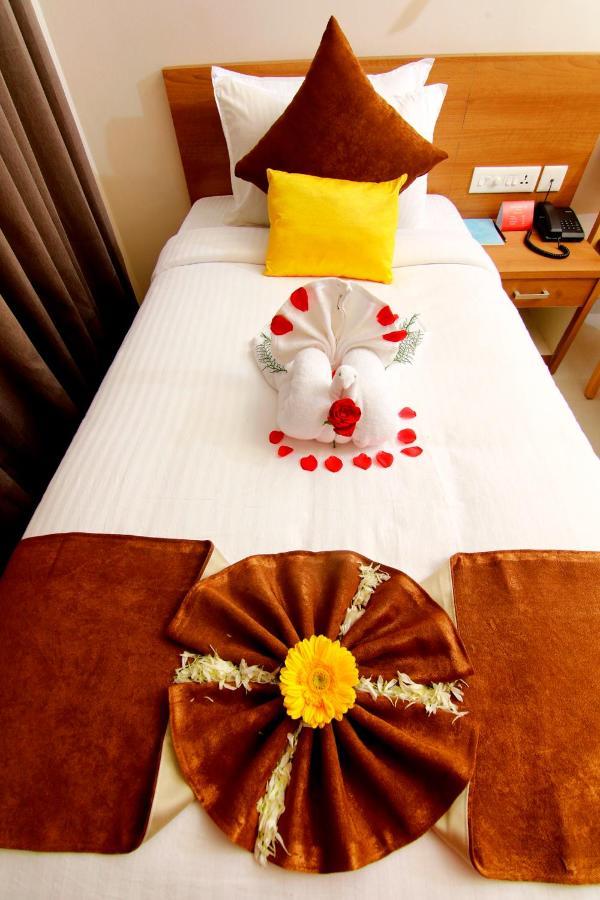 Hotel Panacea Ventures Коллам Экстерьер фото